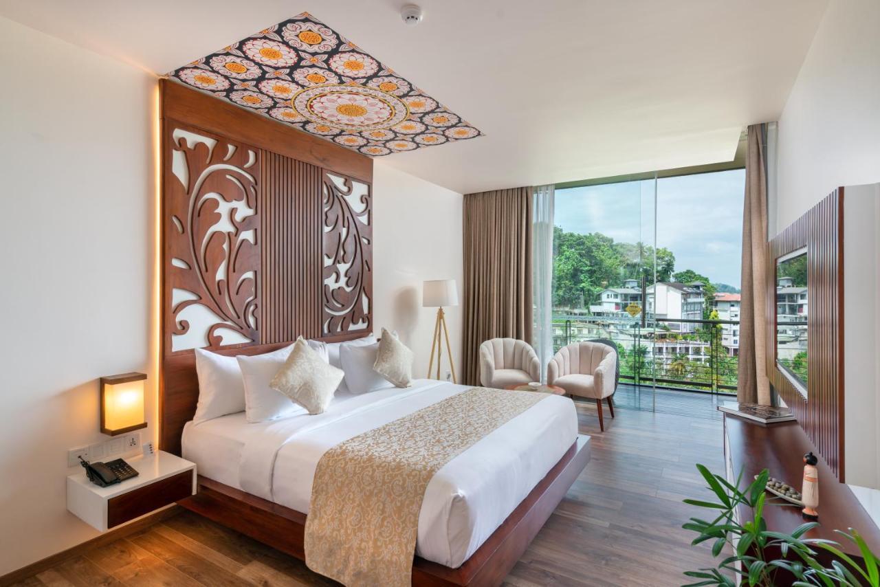 Grand Serendib Hotel Kandy Bagian luar foto